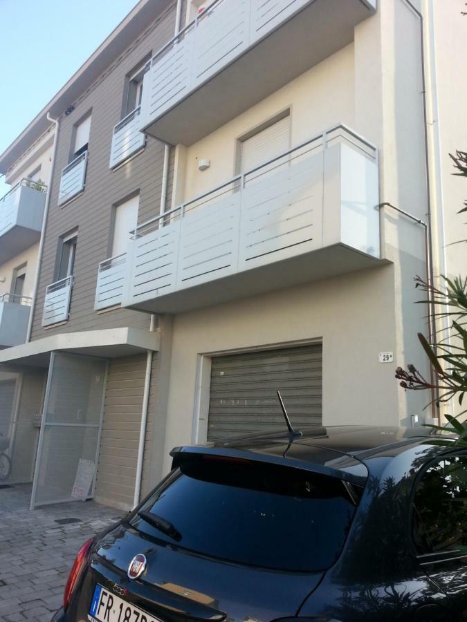 Nuovo Bilocale In Via Lagomaggio, 31 里米尼 外观 照片